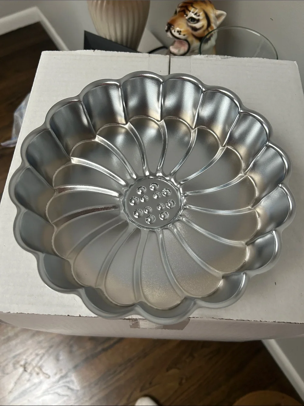 Silver Floral Bundt Cake Pan –  Flower-Shaped Baking Mold